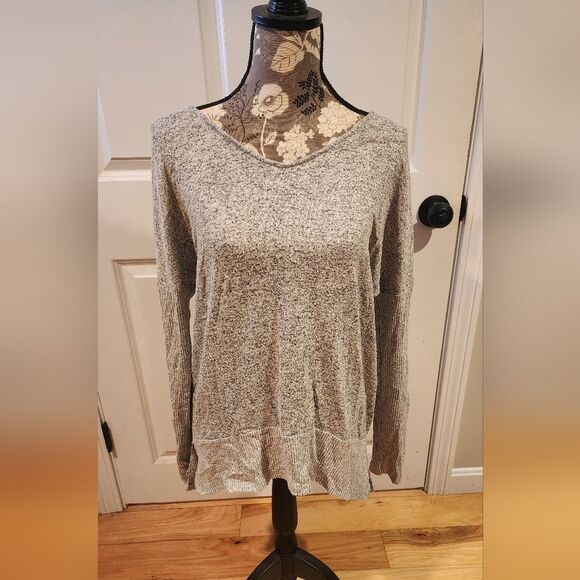 Time and Tru stretchy gray oversized long sleeve top - Picture 1 of 4